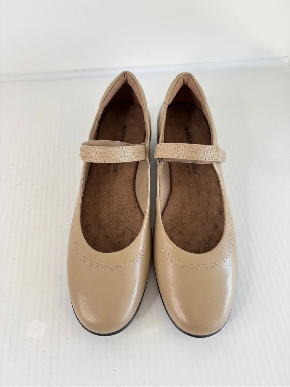 Walking Cradles Mary Jane Ballet Flats Sz 10.5 N Tan Leather Womens Comfort Shoe
